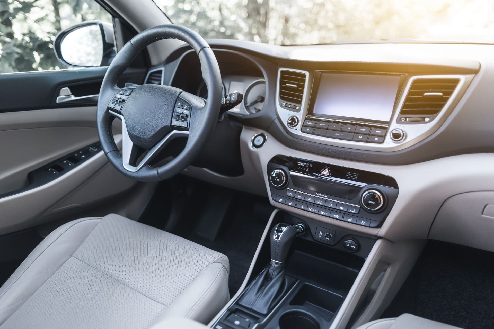 melhores carros para viajar em familia central multimidia sistema de som alugue foco