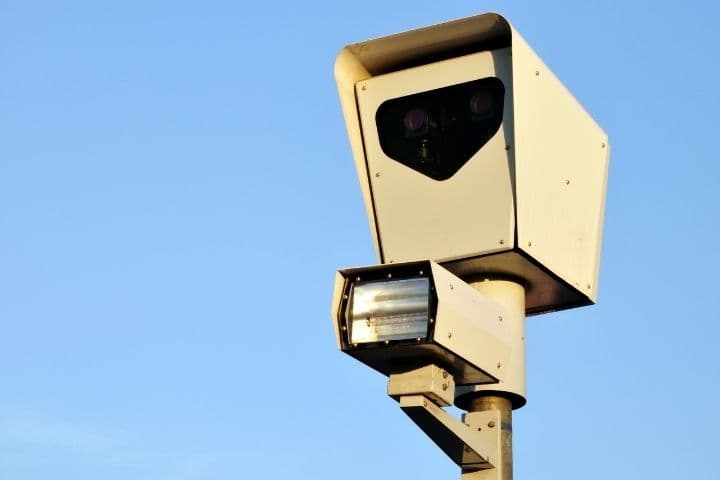 pardal radar de multa de velocidade