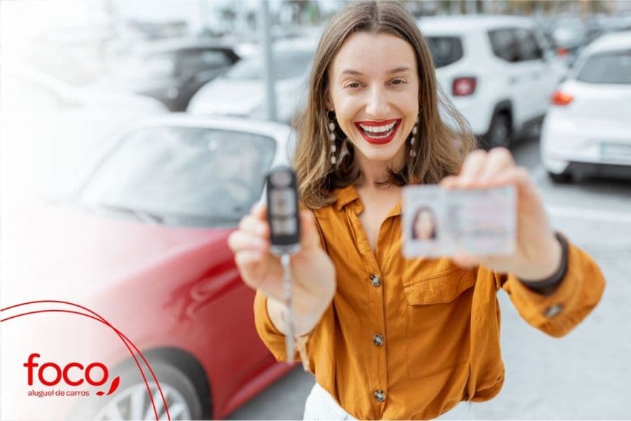 Aluguel de carros com CNH provisória: saiba o que é permitido