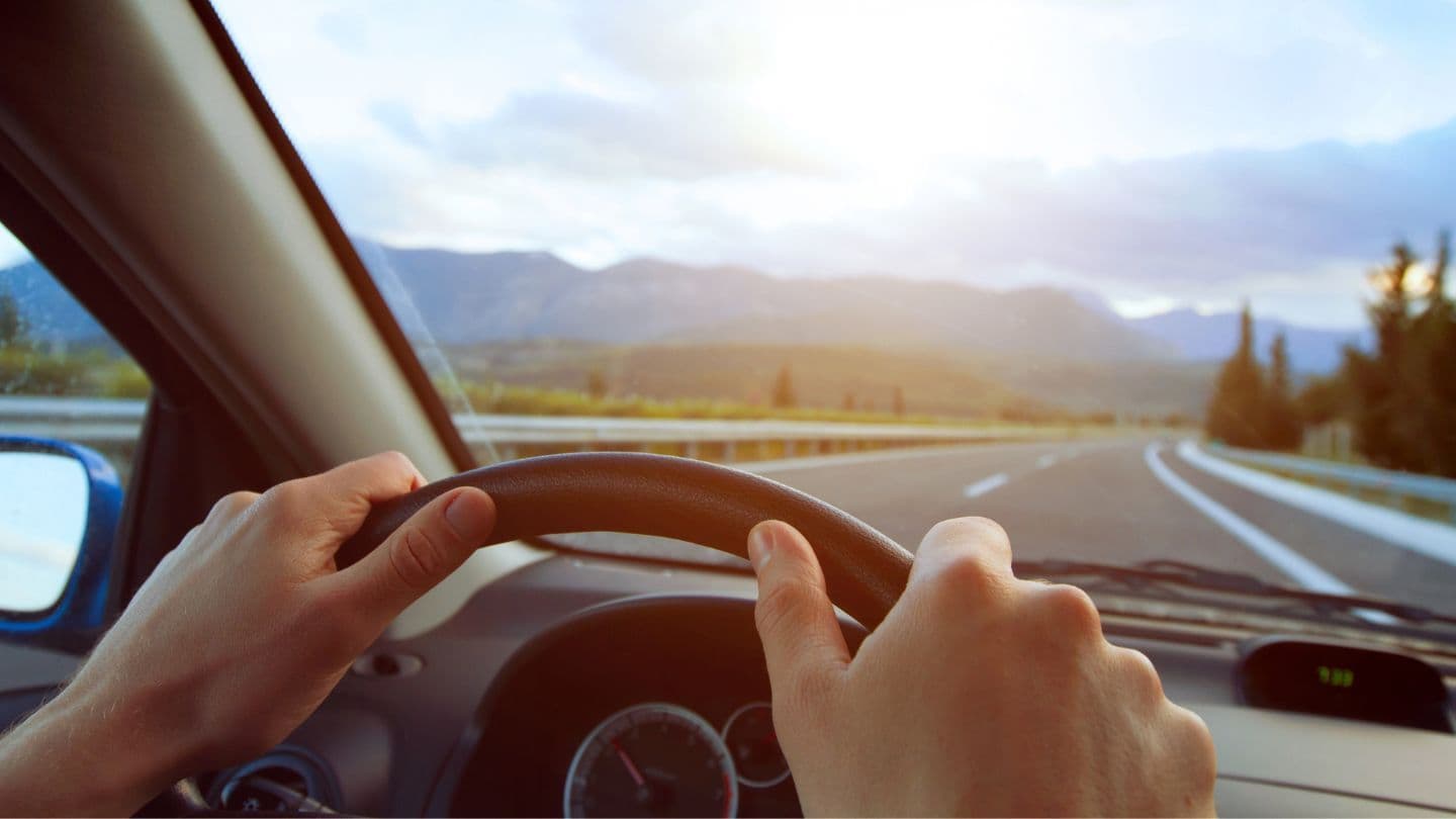 Estabeleça um limite diário de quilometragem ao fazer uma viagem de carro