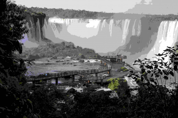 Abril em Foz do Iguaçu: cataratas cheias e sem calor