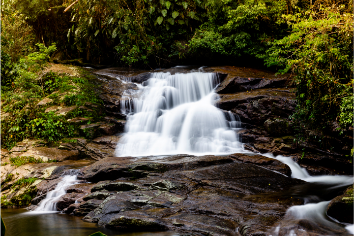 cachoeira-pedra-branca-paraty